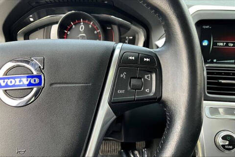 2017 Volvo XC60 T6 Dynamic