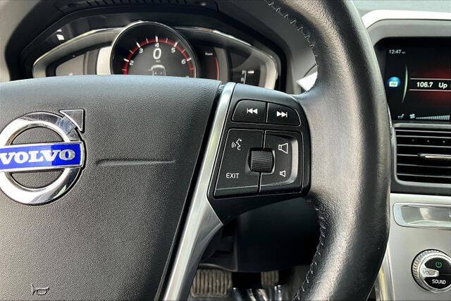 2017 Volvo XC60 T6 Dynamic