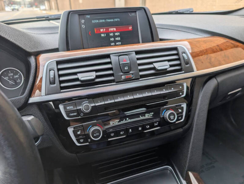 2018 BMW 3 Series 330i xDrive