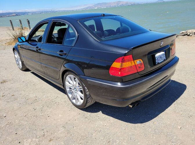 2004 BMW 3 Series