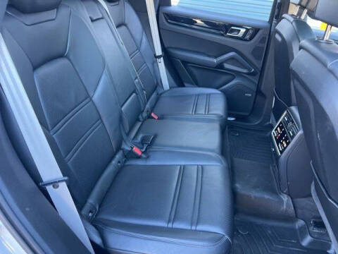 2023 Porsche Cayenne