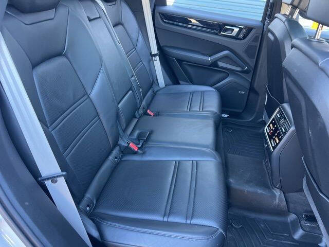 2023 Porsche Cayenne