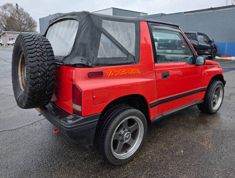 1993 GEO Tracker