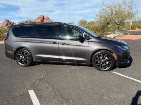 2019 Chrysler Pacifica Touring L