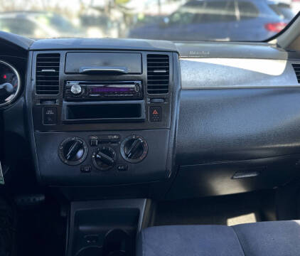 2008 Nissan Versa 1.8 S