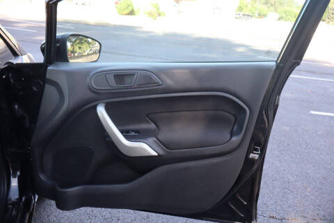 2013 Ford Fiesta SE
