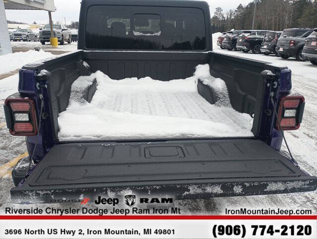 2026 Jeep Gladiator Willys