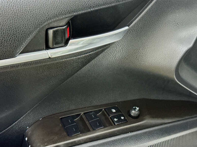 2022 Toyota Camry Hybrid SE Nightshade