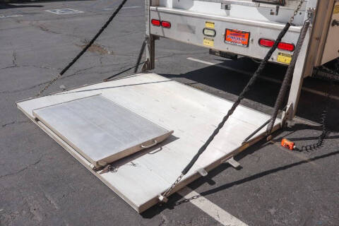 2016 Freightliner M2 106