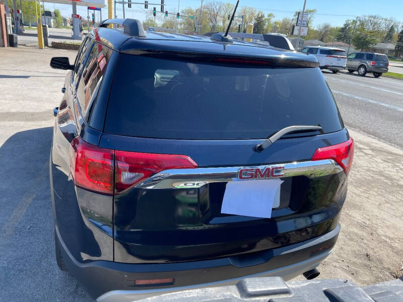 2017 GMC Acadia SLT-1