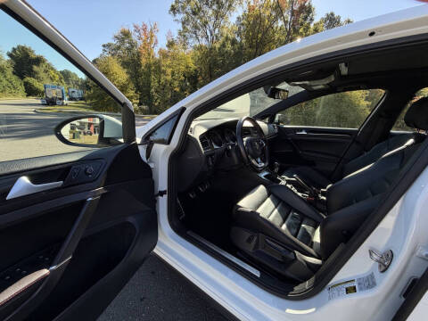 2017 Volkswagen Golf GTI SE