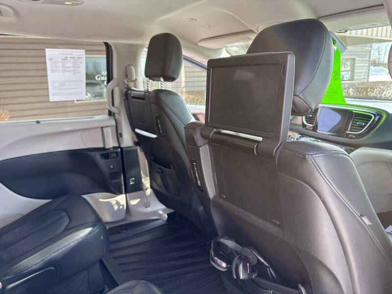 2018 Chrysler Pacifica Touring L Plus