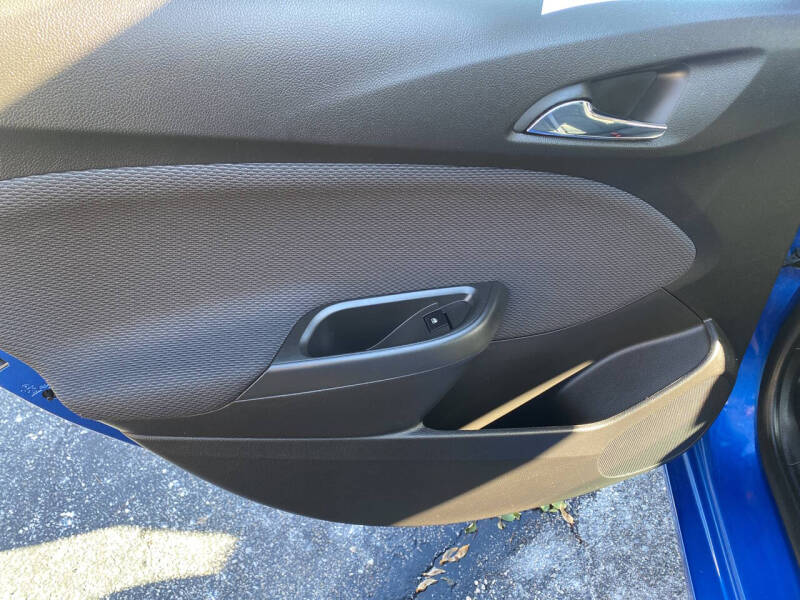 2017 Chevrolet Cruze LT Auto