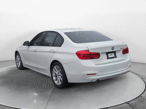 2018 BMW 3 Series 320i