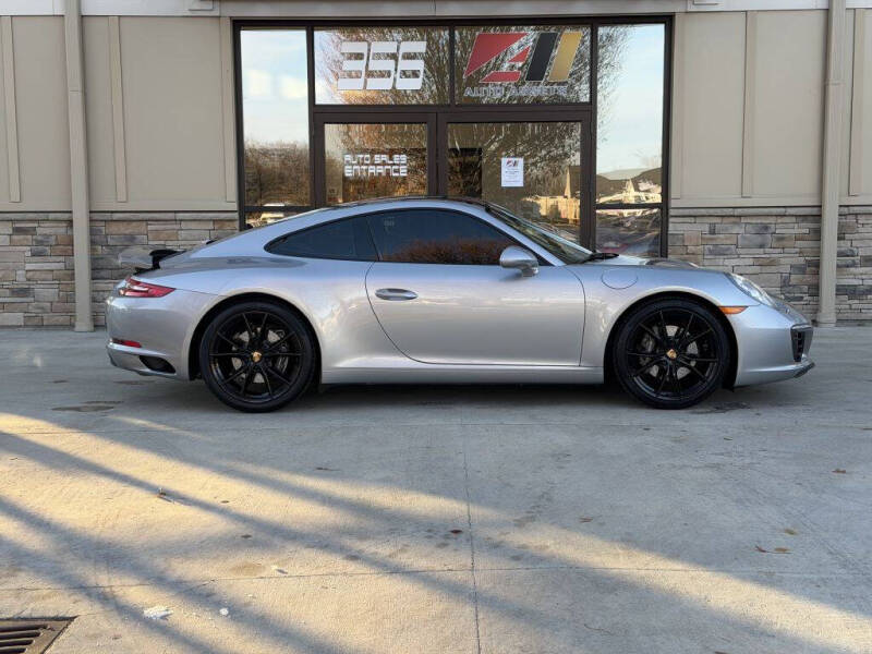 2017 Porsche 911 Carrera