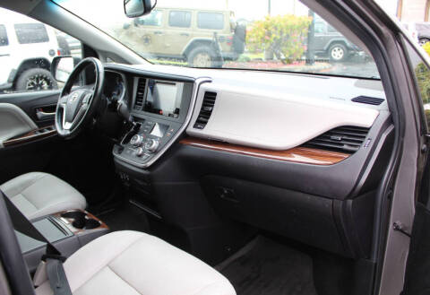 2017 Toyota Sienna