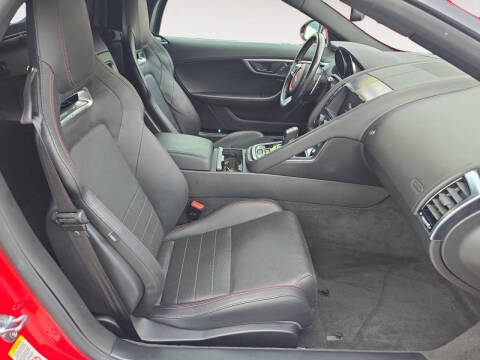 2018 Jaguar F-TYPE R-Dynamic