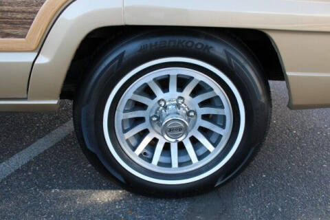 1990 Jeep Grand Wagoneer