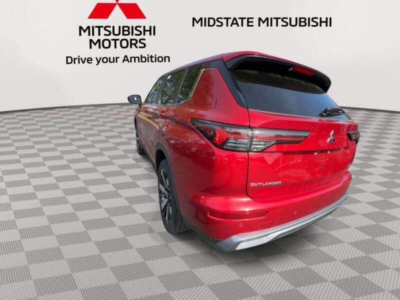 2025 Mitsubishi Outlander SE