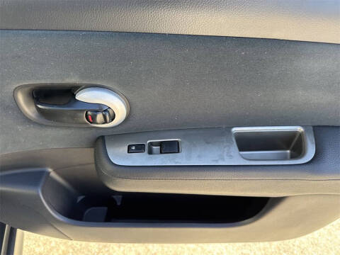 2011 Nissan Versa 1.8 S