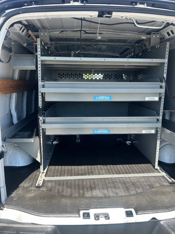 2017 Chevrolet Express 2500