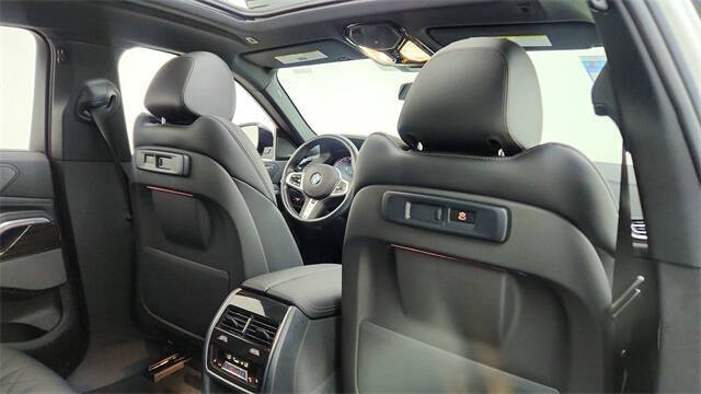 2023 BMW X6 xDrive40i