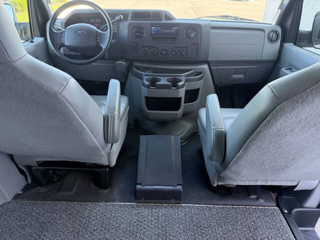 2011 Ford E-Series E-250