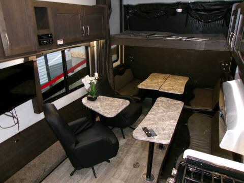 2019 Forest River Shockwave 25rqmx