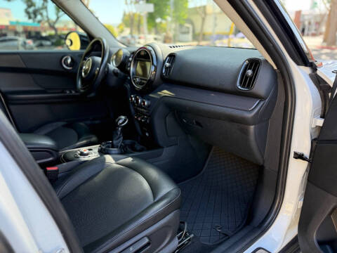 2017 MINI Countryman Cooper