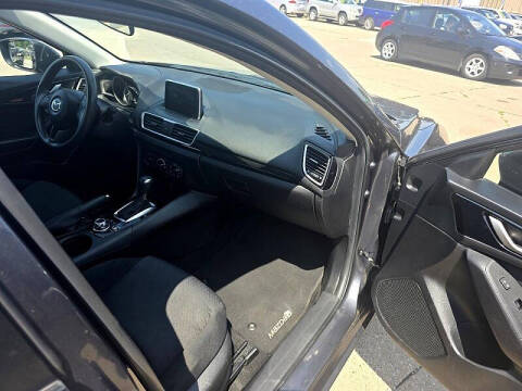 2015 Mazda MAZDA3 i Sport