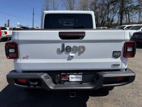 2023 Jeep Gladiator Overland