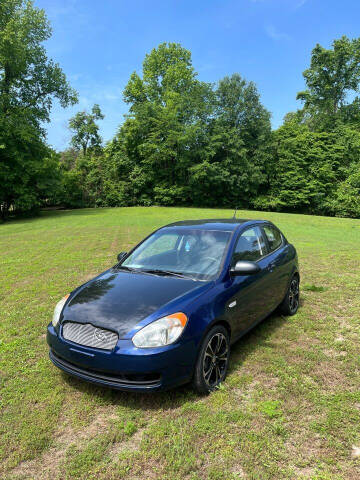 2009 Hyundai Accent for sale at Gregs Auto Sales in Batesville AR