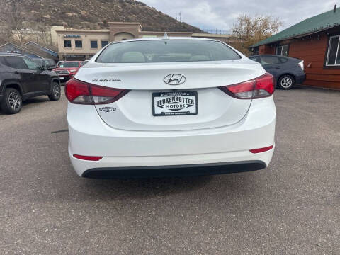 2015 Hyundai Elantra SE