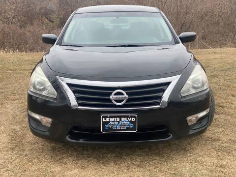2015 Nissan Altima for sale at Lewis Blvd Auto Sales in Sioux City IA