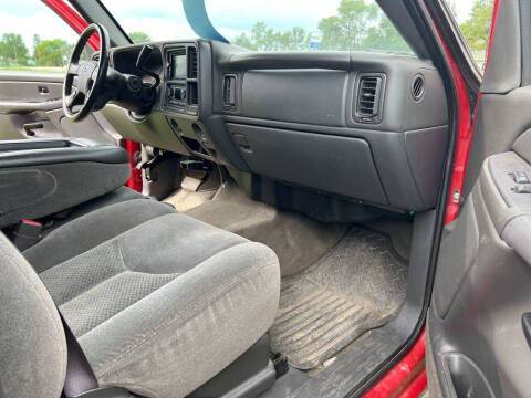 2004 Chevrolet Silverado 2500HD LS