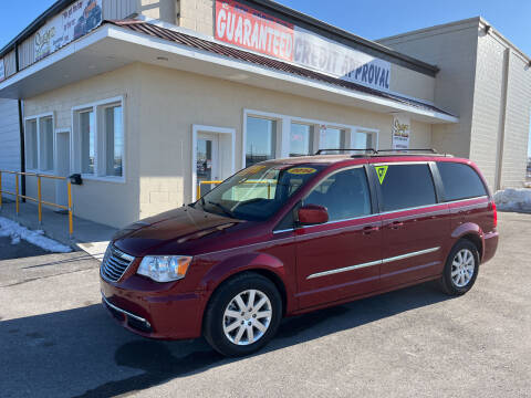 2014 Chrysler Town and Country for sale at Suarez Auto Sales in Port Huron MI
