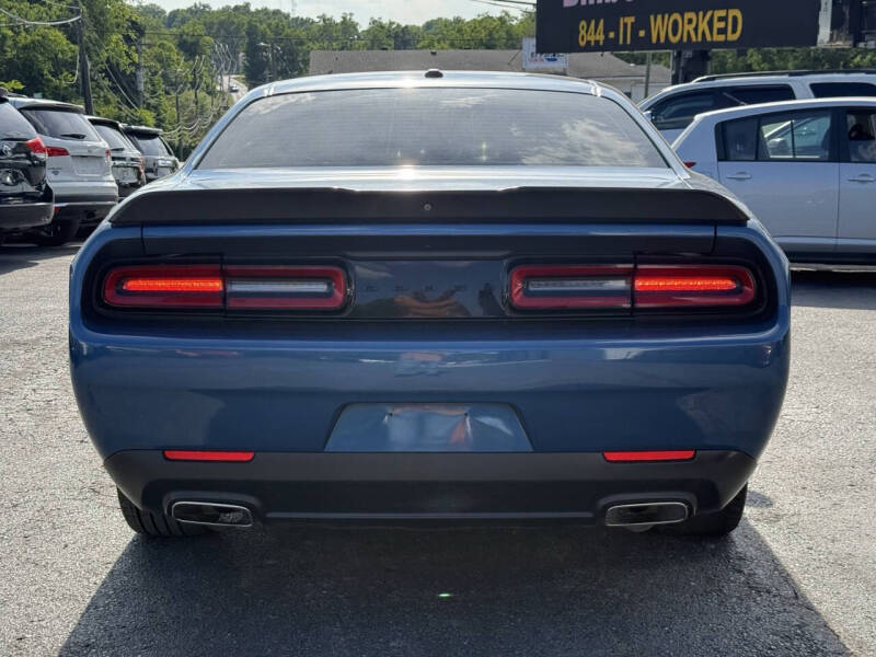 2021 Dodge Challenger SXT