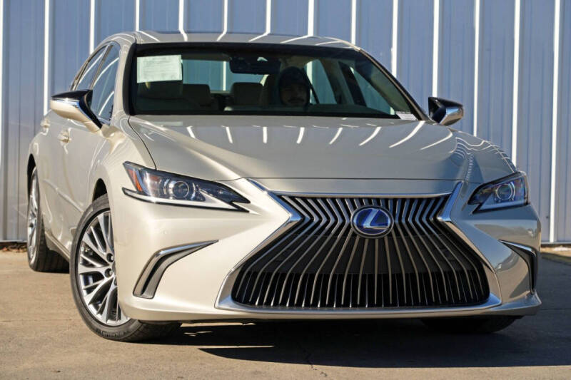 2020 Lexus ES 300h
