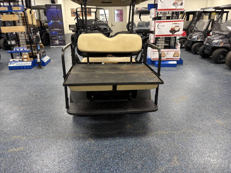 2012 Club Car Precedent