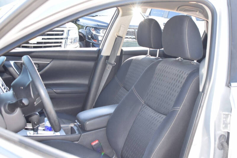 2017 Nissan Altima 2.5 SV