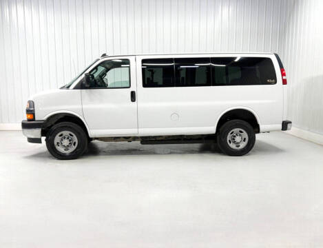 2017 Chevrolet Express LT 2500