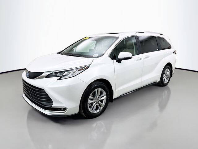 2024 Toyota Sienna Limited 7-Passenger
