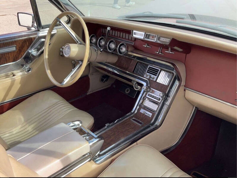 1965 Ford Thunderbird