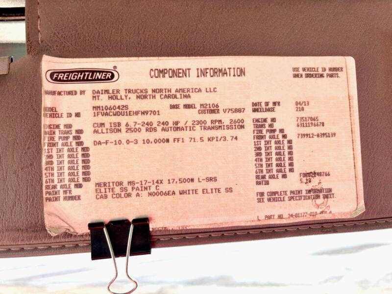 2014 Freightliner M2 106