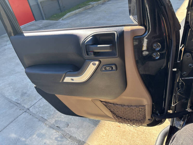 2014 Jeep Wrangler Unlimited Sahara