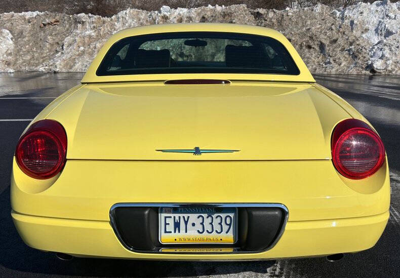 2002 Ford Thunderbird Deluxe