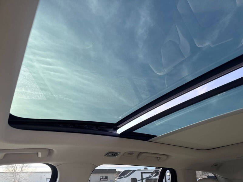 2022 Volvo XC90 T5 Momentum