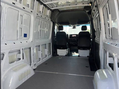 2025 Mercedes-Benz Sprinter 2500