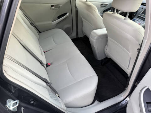 2012 Toyota Prius Two