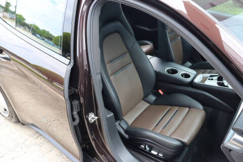 2018 Porsche Panamera 4